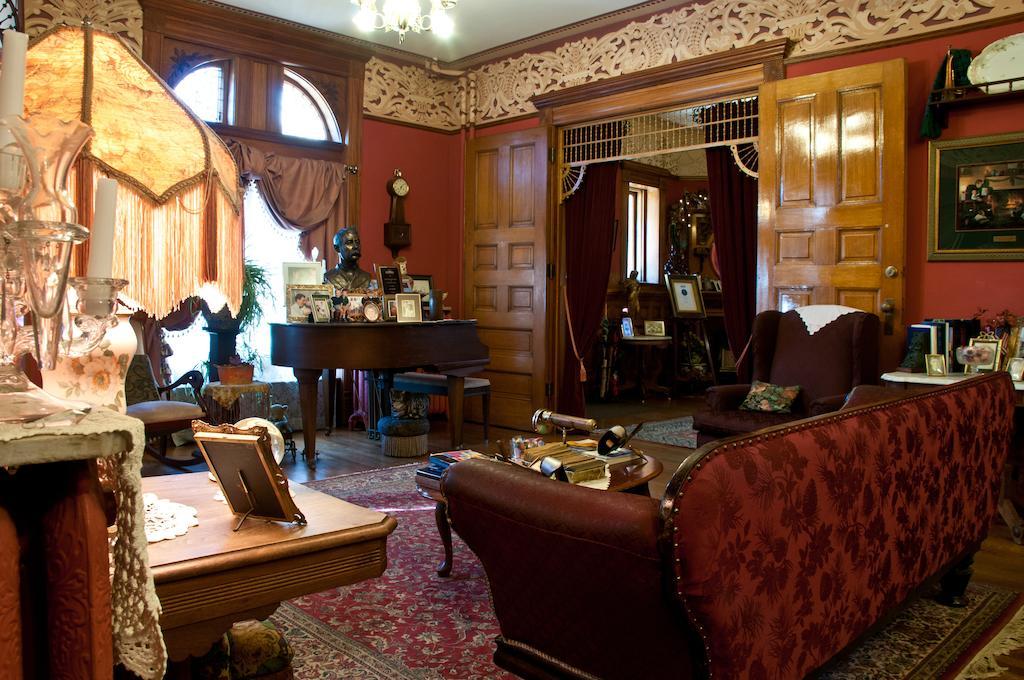 Castle Marne Bed & Breakfast Denver Exterior photo